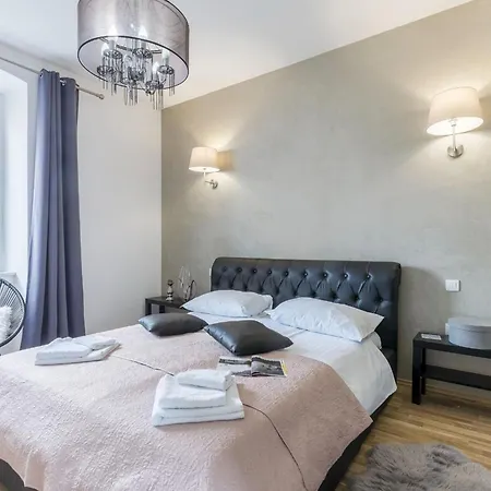 Garden With Shared Pool * Pola