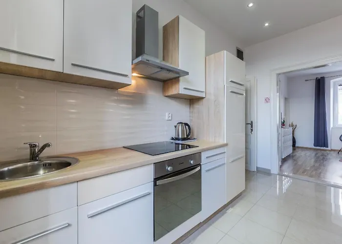 Garden With Shared Pool Apartment Pula