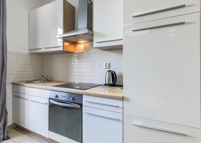 Garden With Shared Pool * Pula