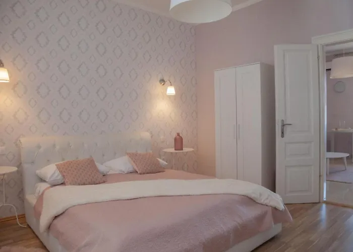 Appartamento Garden With Shared Pool