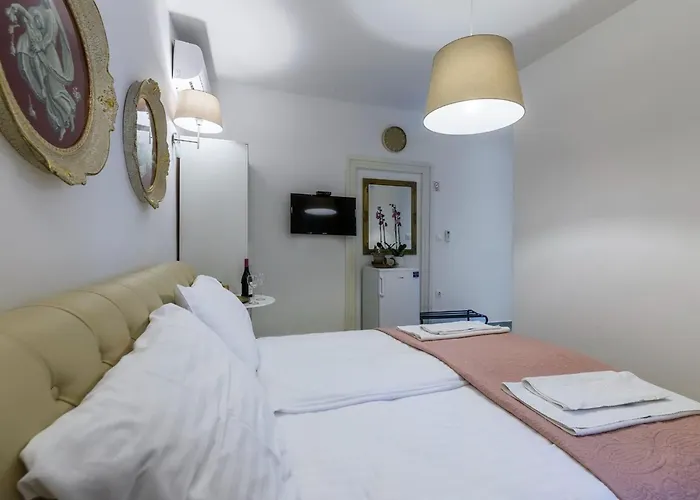 Lägenhet Garden With Shared Pool *